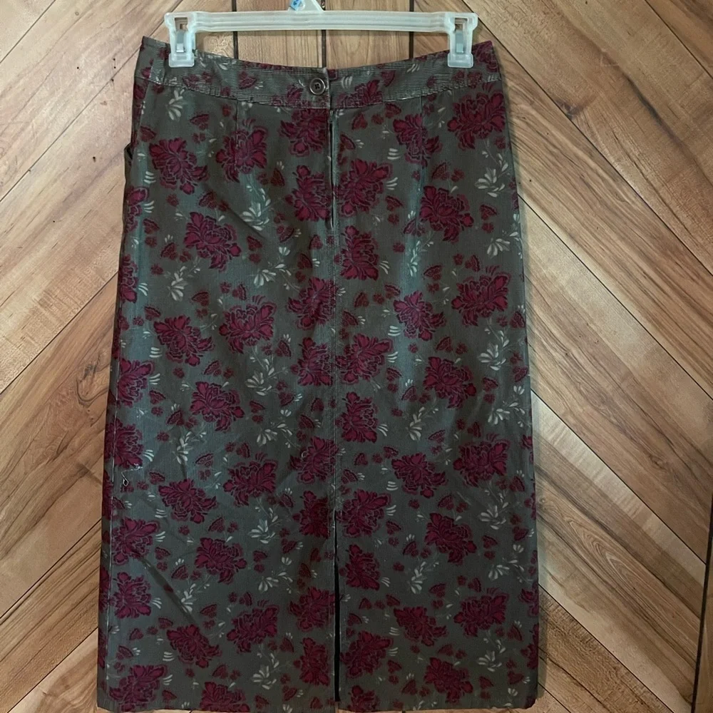 Eddie Bauer Women’s Size 6 Cotton Gray Floral Corduroy Midi Skirt